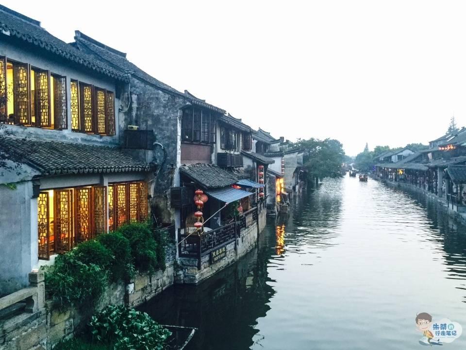 无证从事餐饮服务等,河南濮阳市失重体育健身有限公司被罚没5.48万
